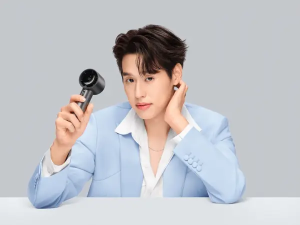 Billkin Jadi Bintang Iklan Kipas Angin Jisulife di Thailand