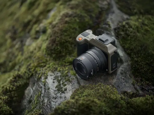Hasselblad Hadirkan X2D 100C Earth Explorer Limited Edition, Cuma Ada Seribu Unit