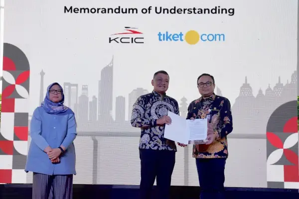 Tiket Kereta Cepat Whoosh Kini Bisa Dibeli di tiket.com Mulai Bulan Depan