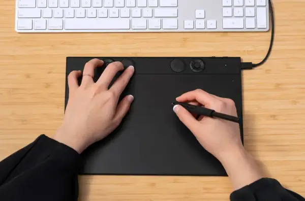 Wacom Intuos Pro Dirombak Total, Tersedia dalam 3 Ukuran