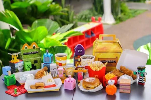 McDonalds Indonesia Hadirkan Paket A Minecraft Movie Meal dan Happy Meal Eksklusif