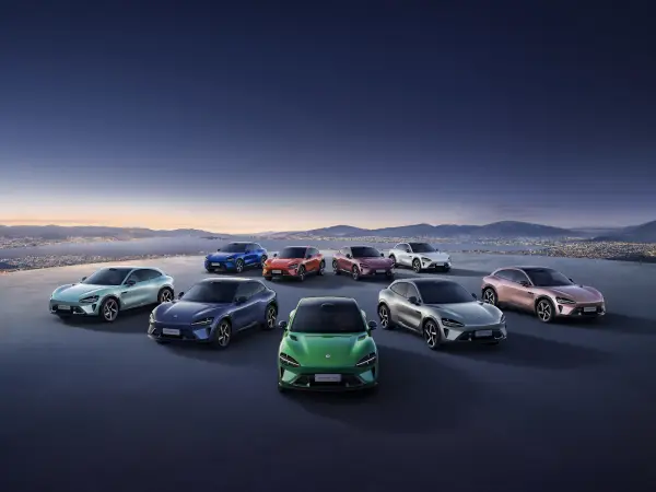 Xiaomi Resmi Umumkan Harga SUV YU7, Punya 3 Varian