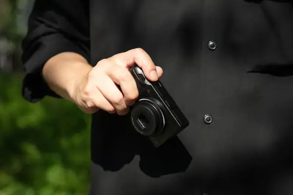 Ricoh GR IV Dipasarkan Seharga Rp24 Jutaan, Tersedia Mulai September 2025