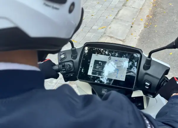 5 Cara Pakai Aplikasi Navigasi yang Aman untuk Pengendara Sepeda Motor