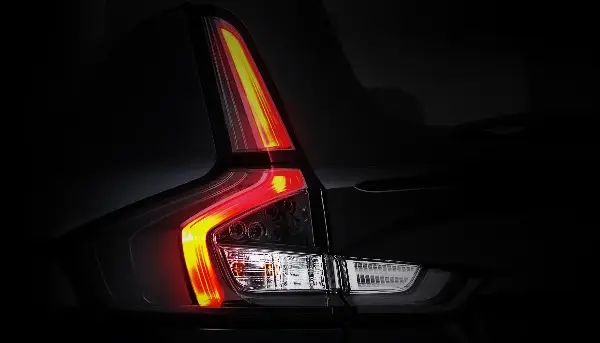 Suzuki New XL7 Hybrid Alpha Kuro Meluncur di Indonesia 19 September, Harga Rp300 Jutaan