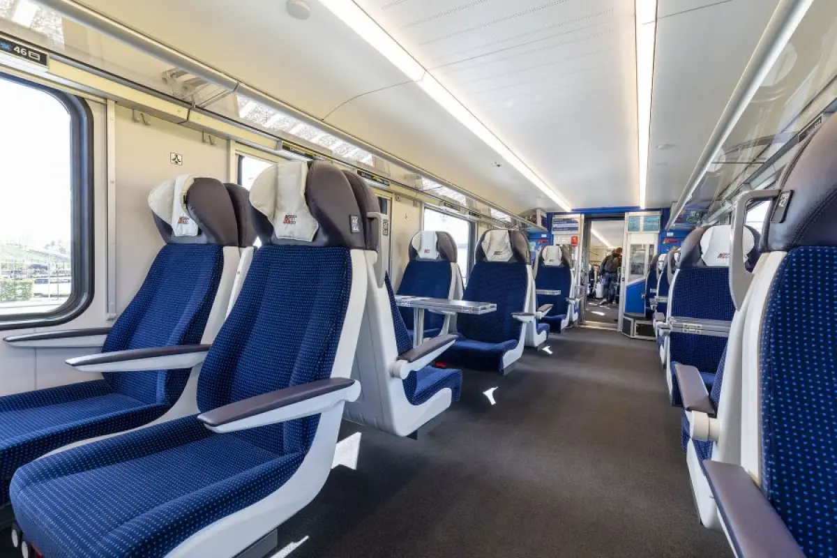 Ilustrasi kursi kereta api. (Sumber: istimewa)