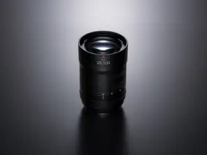 Lensa kamera Hasselblad XCD 2,8–4/35–100E. (Sumber: Hasselblad)