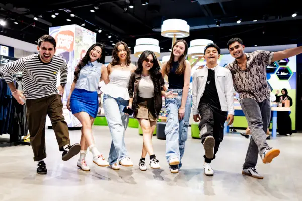 Skechers Hadirkan Koleksi Sepatu Hotshot, Harganya Rp1,19 Juta