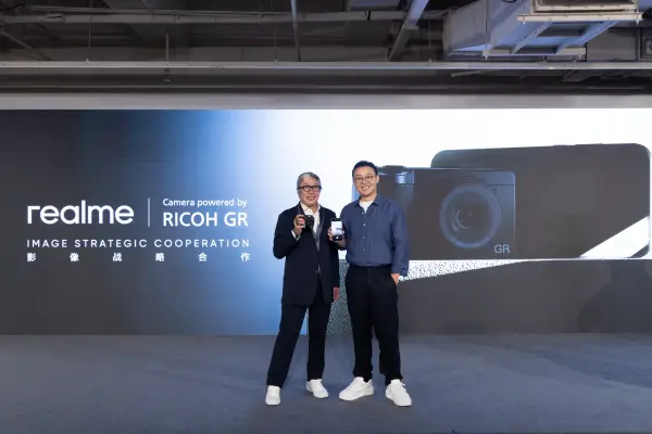 Realme x Ricoh Bakal Hadirkan Fitur Kamera Ricoh di GT 8 Pro