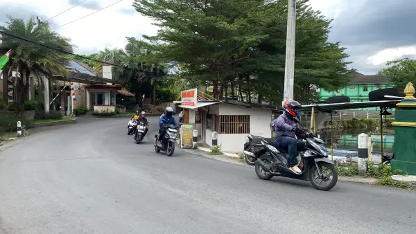 Cara Mengirit Bahan Bakar Minyak pada Sepeda Motor dengan Benar