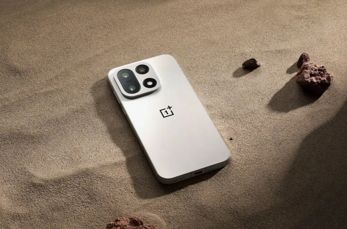OnePlus 15 warna Sand Storm. (Sumber: OnePlus)