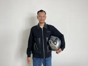 Apparel dan helm khusus Honda ADV160. (Sumber: istimewa)