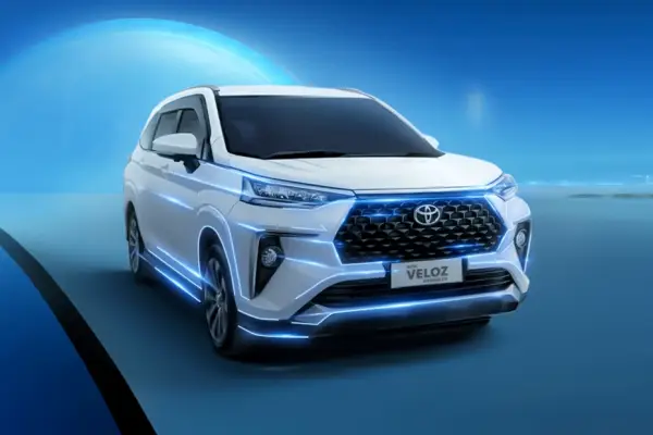 Toyota Veloz Hybrid Hadir di GJAW 2025, Tersedia 3 Tipe