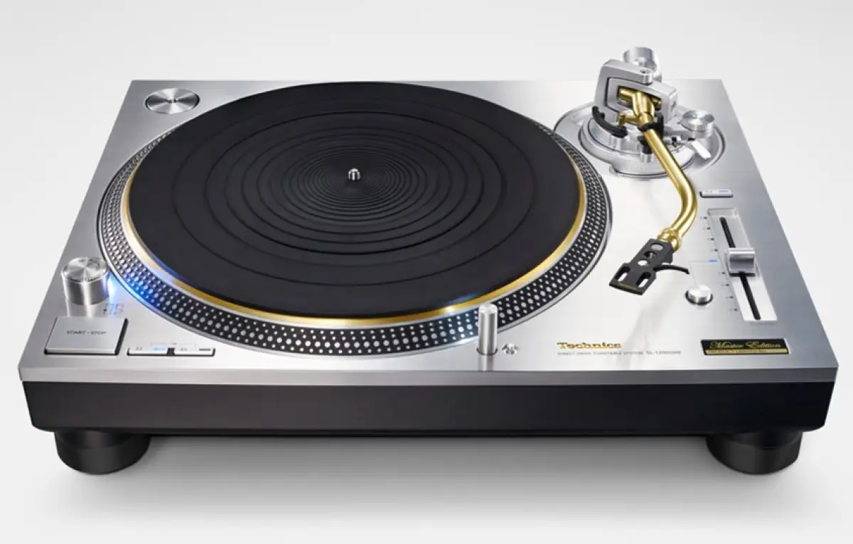 Panasonic Technics SL-1200. (Sumber: Panasonic)