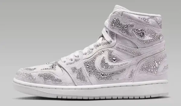 Nike x Swarovski Air Jordan 1 High OG Dijual Seharga Rp17 Jutaan