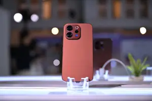 Vivo V70 warna Sandalwood Brown. (Sumber: Vivo)