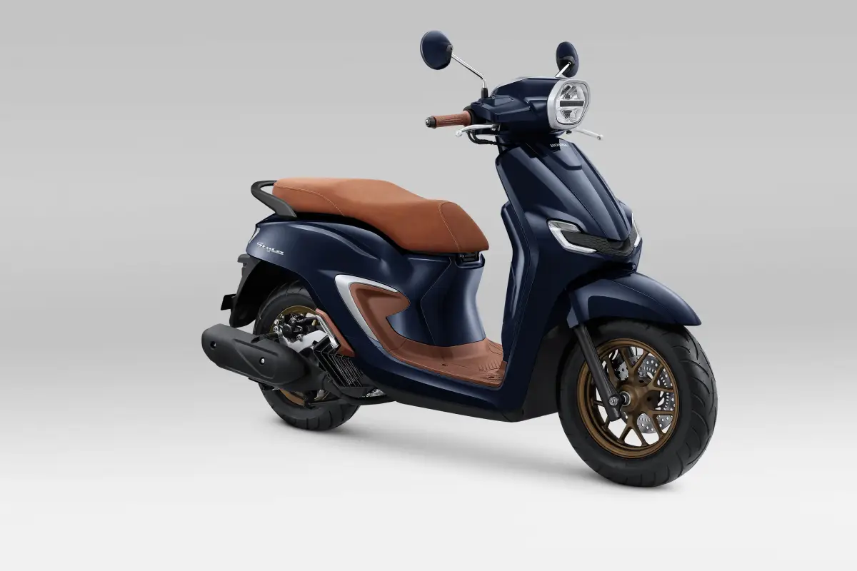 Honda Stylo 160 warna Royal Blue. (Sumber: Honda)