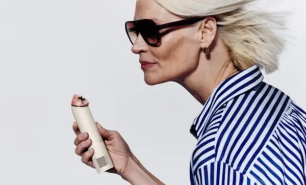 Dyson Umumkan Hush Jet Mini Cool:  Kipas Genggam Seharga Rp1 Jutaan