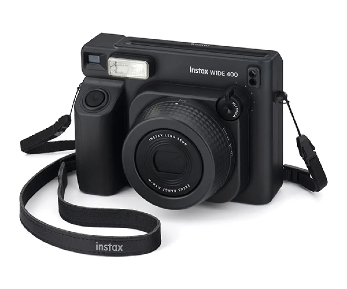 Instax WIDE 400 varian warna Jet Black. (Sumber: Fujifilm)