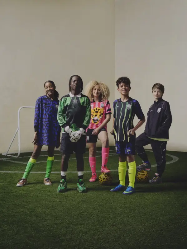 Nike x Lego Hadirkan Koleksi Sepatu dan Apparel untuk Anak-anak