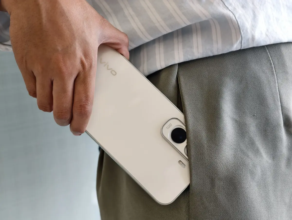Vivo Y500.