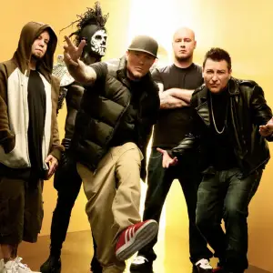 Limp Bizkit.