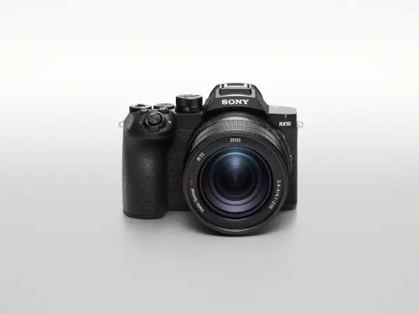 Sony RX10 V. (Sumber: Sony)