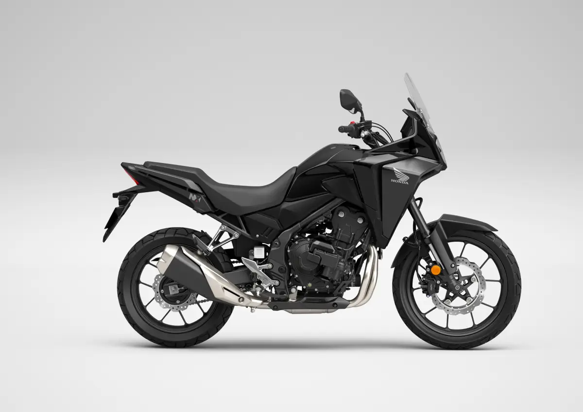 Honda NX500 warna Graphite Black. (Sumber: Astra Honda Motor)
