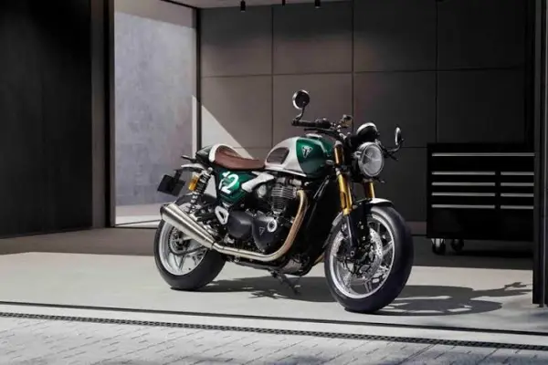 Triumph Speed 1200 Cafe Racer Edition Perdana Tampil di GIIAS 2026