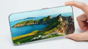 Tecno memperkenalkan ponsel pintar tanpa bezel. (Sumber: Tecno)