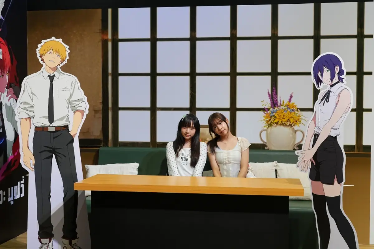 Adegan kafe yang ikonik dari Chainsaw Man – The Movie: Reze Arc. (Sumber: Crunchyroll)